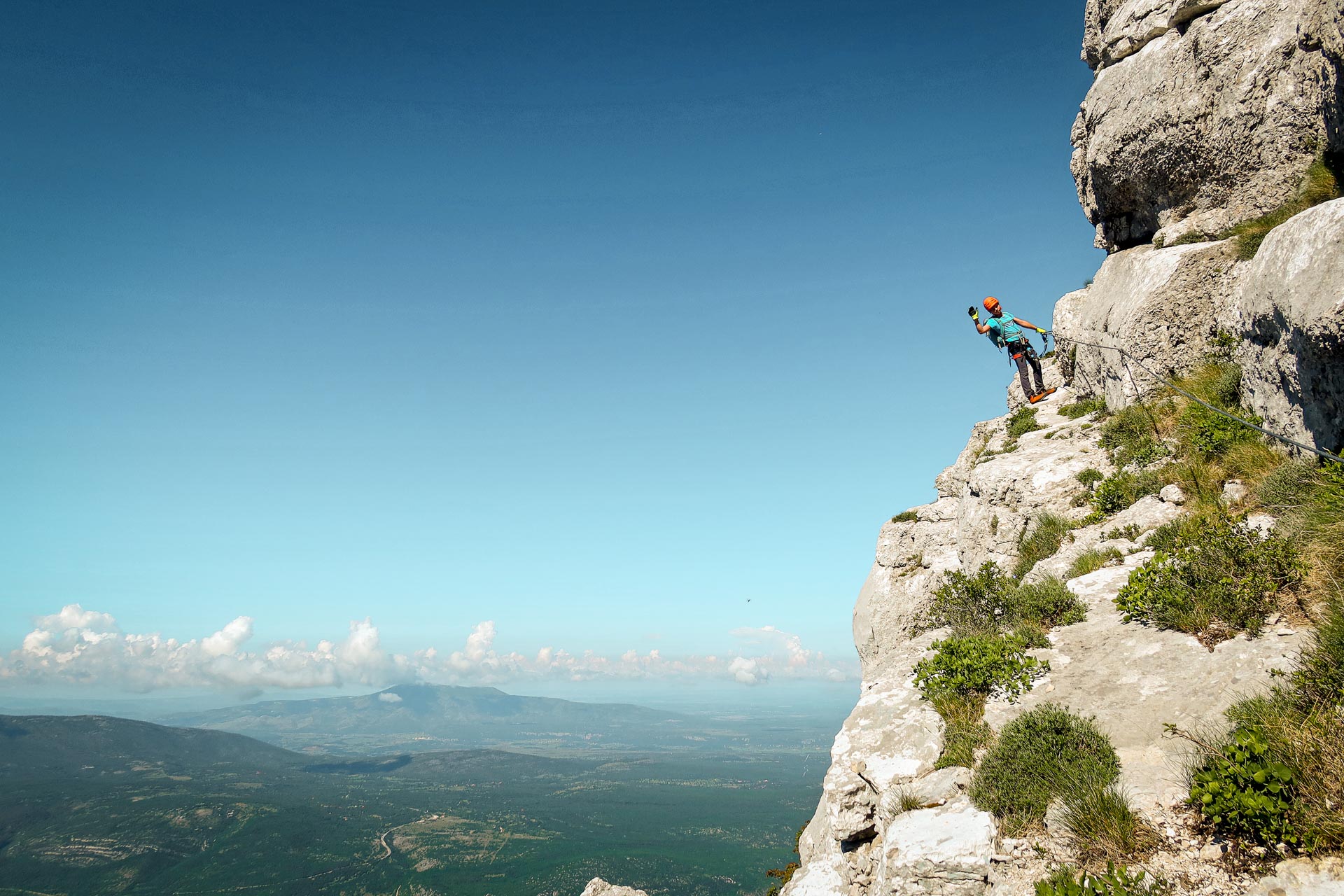 Vzpon z gorskim vodnikom v ferati Dinardi na najvišji Hrvaški vrh.