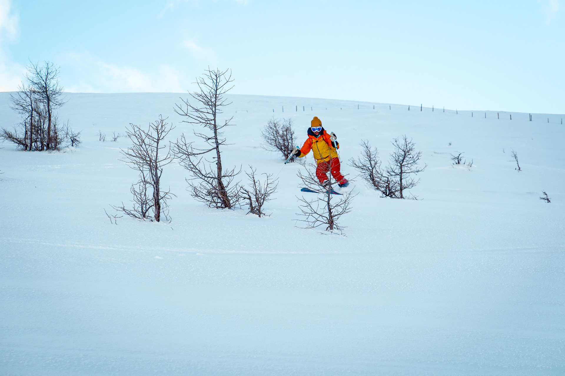 Discover Julian Alps and Karawanks on multy day ski touring tours.