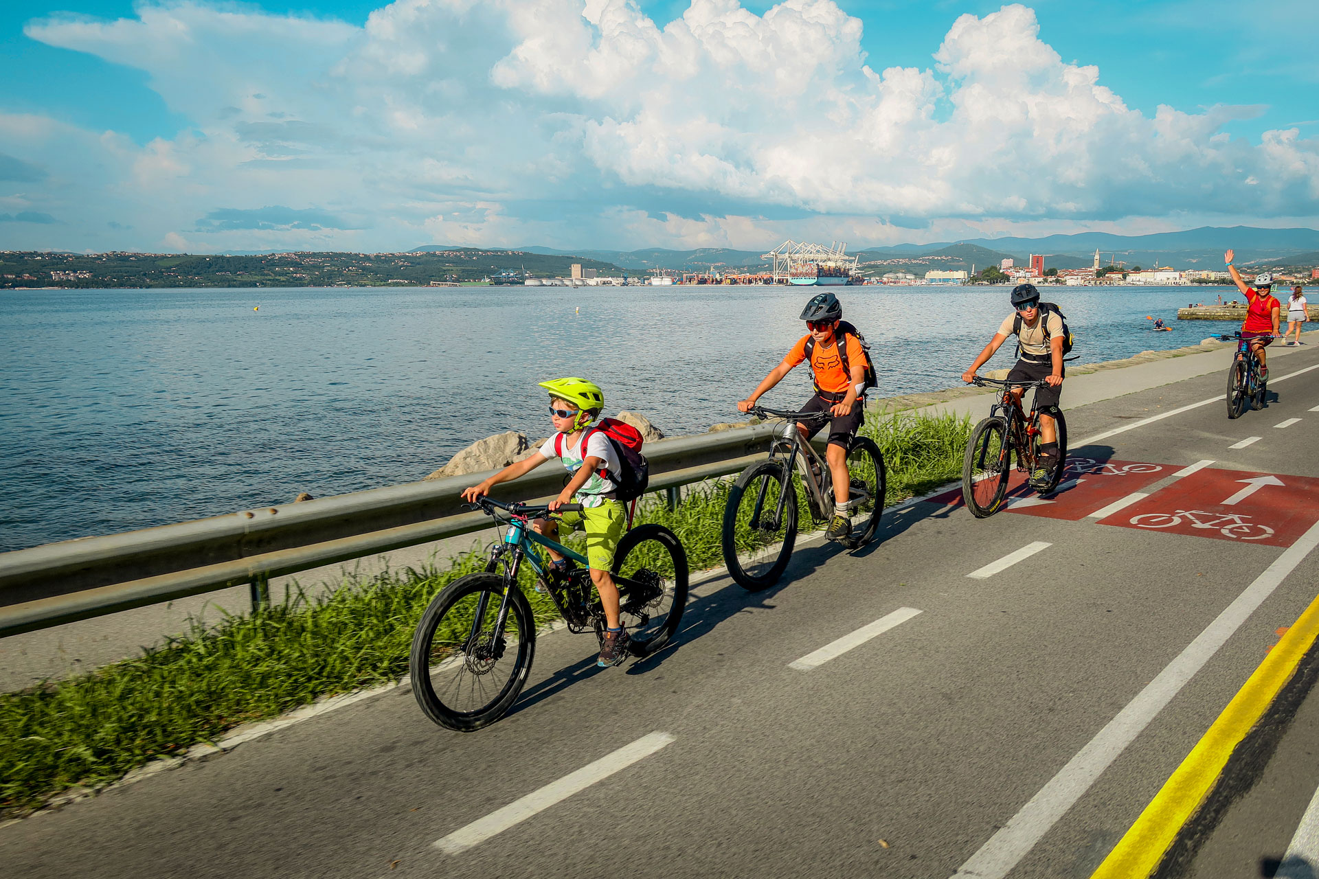 Trans Slovenia MTB - Last stage of Trans Slovenia finishes at the seaside